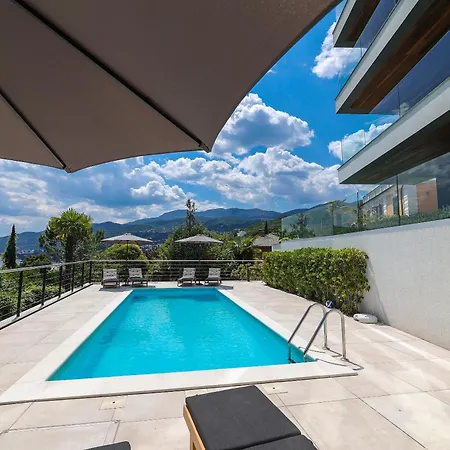 Luxury Twin Apartment *